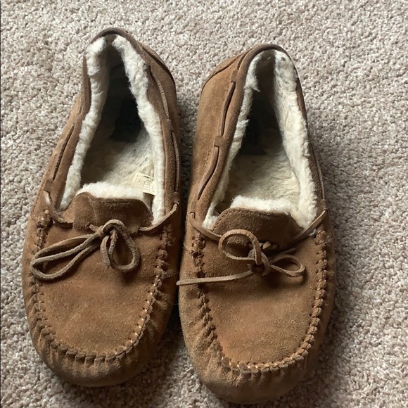 poshmark moccasins